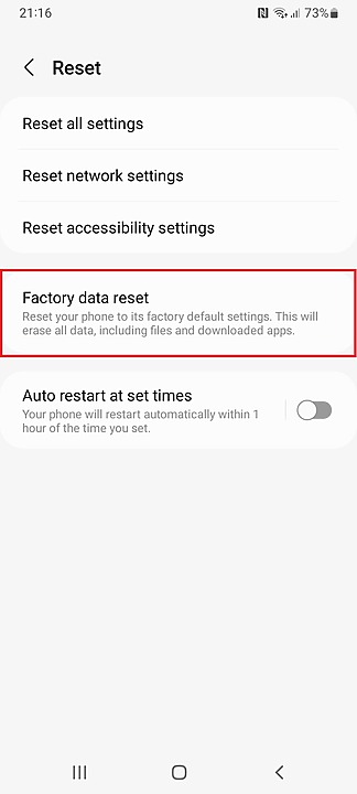 Samsung One UI 7 reset screen showing factory data reset option highlighted with a red box